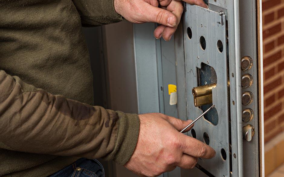 l'artisan professionnel serrure porte blindee Crosne